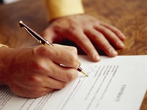 Transferring employees to effective contracts 